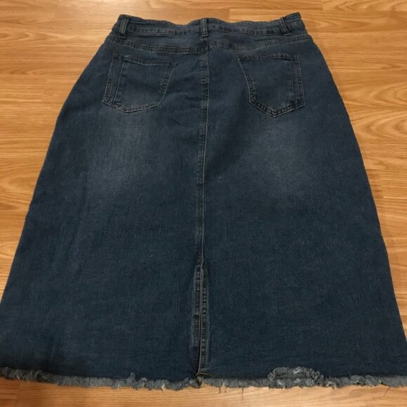 Allegra Denim Midi Skirt Size Large With Frayed Hem & Snap Button Detail - Picture 8 of 14